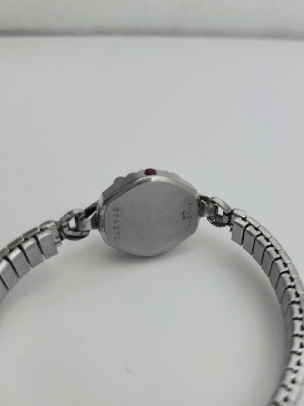 Upcycled Vintage 1954 Bulova Reliquary Bracelet-Almandine Garnets-Faceted Ruby - Picture 4 of 4